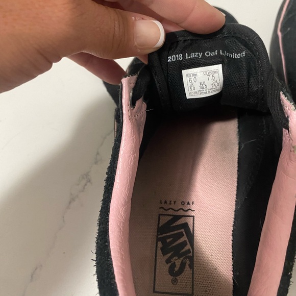 Vans.  Lazy Oaf Black and Pink Heart Sneakers - Picture 4 of 5